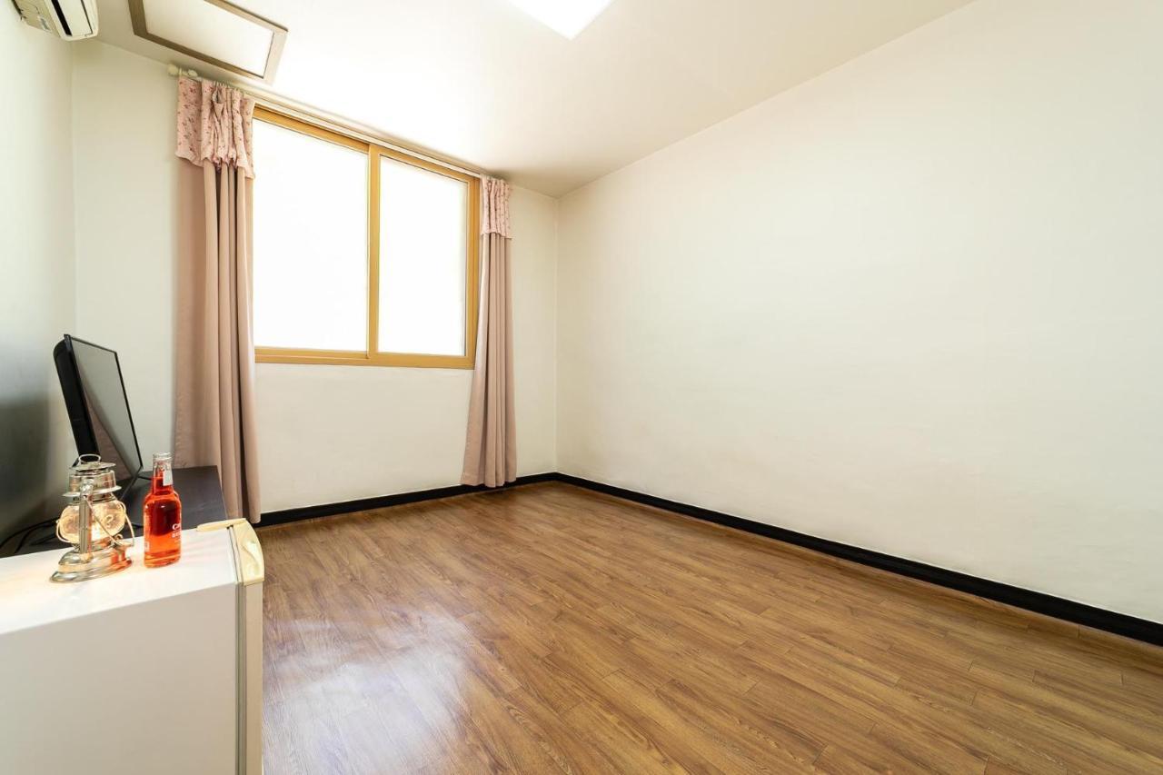 Hooni Guest House & Motel Gurye Ngoại thất bức ảnh